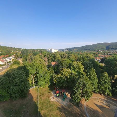 Hegyalja Apartman Miskolc Ngoại thất bức ảnh
