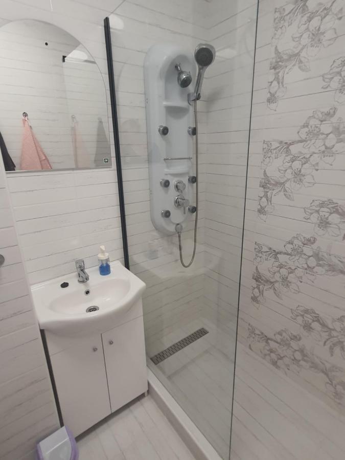 Hegyalja Apartman Miskolc Ngoại thất bức ảnh