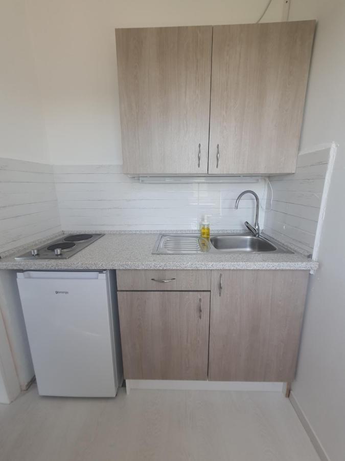 Hegyalja Apartman Miskolc Ngoại thất bức ảnh