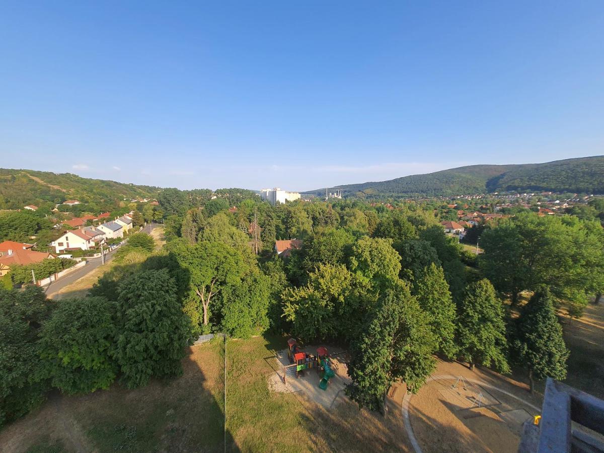 Hegyalja Apartman Miskolc Ngoại thất bức ảnh